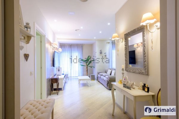 appartamento in vendita a Roma in zona Ardeatino