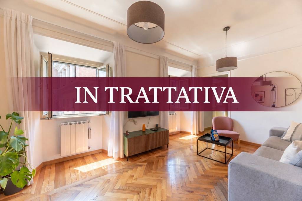 appartamento in vendita a Roma in zona Rione Regola