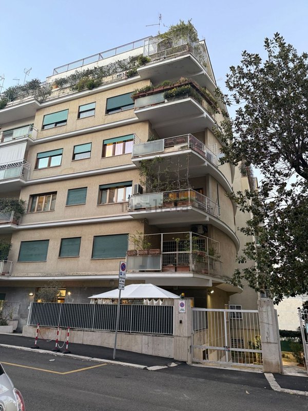 appartamento in vendita a Roma in zona Pinciano