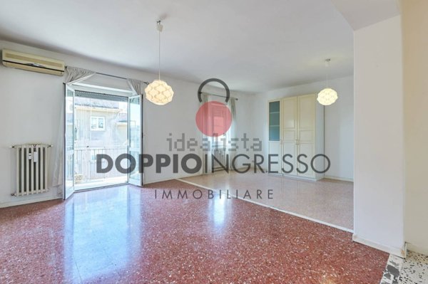 appartamento in vendita a Roma in zona Ardeatino