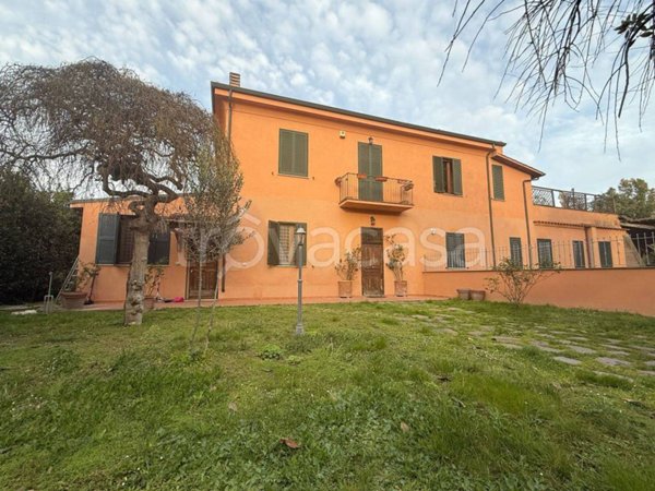 casa indipendente in vendita a Roma in zona Appio Claudio