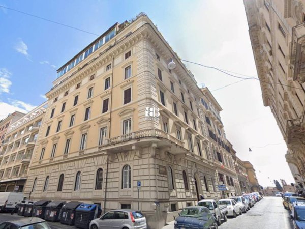 appartamento in vendita a Roma in zona Ludovisi/Sallustiano