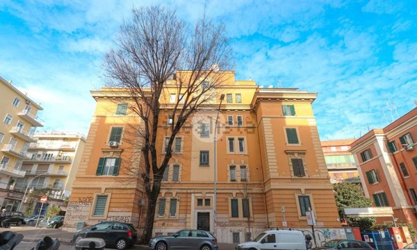 appartamento in vendita a Roma in zona Gianicolense