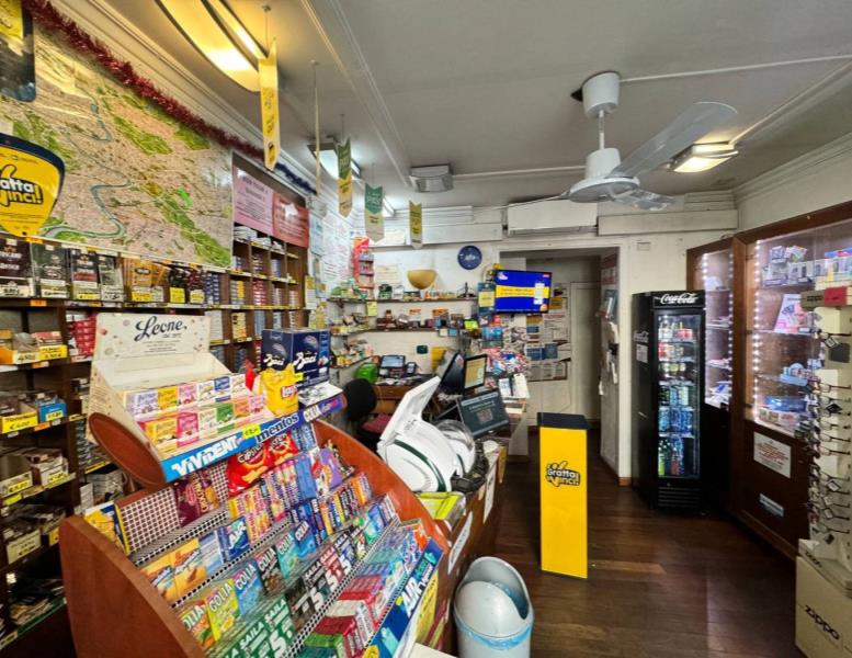negozio in vendita a Roma in zona Castro Pretorio