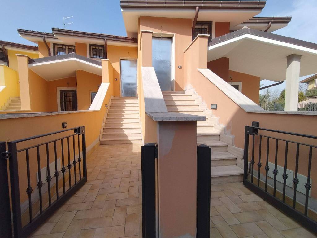 appartamento in vendita a Roma in zona Casalotti