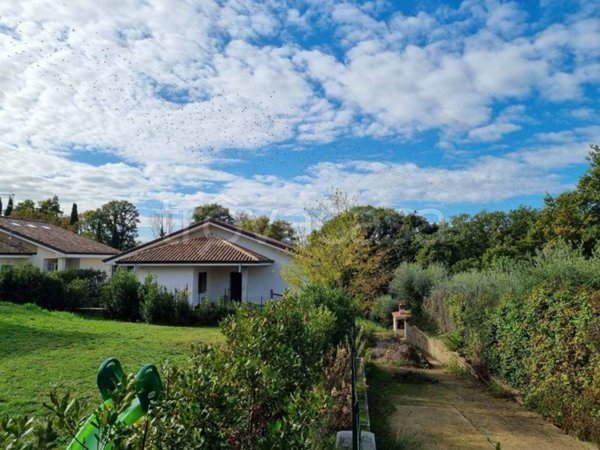 casa indipendente in vendita a Roma in zona Marcigliana