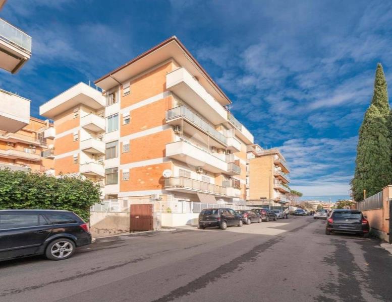 appartamento in vendita a Roma in zona Primavalle