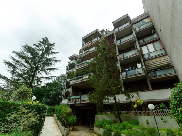 appartamento in vendita a Roma in zona Ardeatino