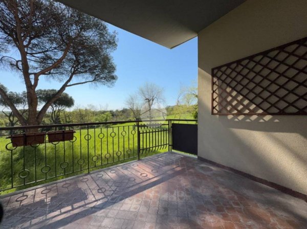 appartamento in vendita a Roma in zona Mostacciano