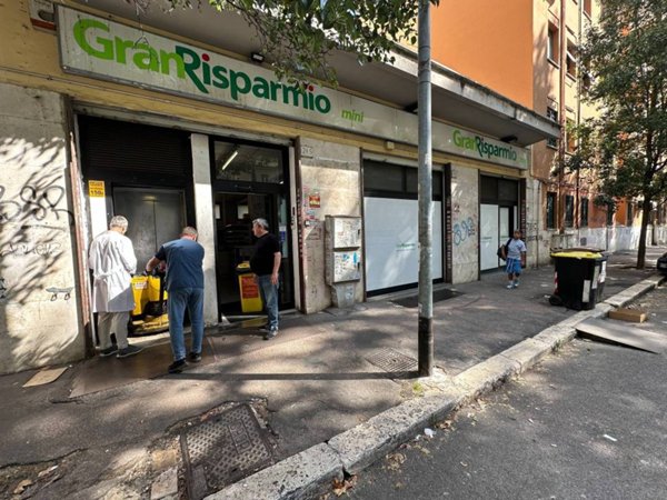 negozio in vendita a Roma in zona Prenestino-Labicano