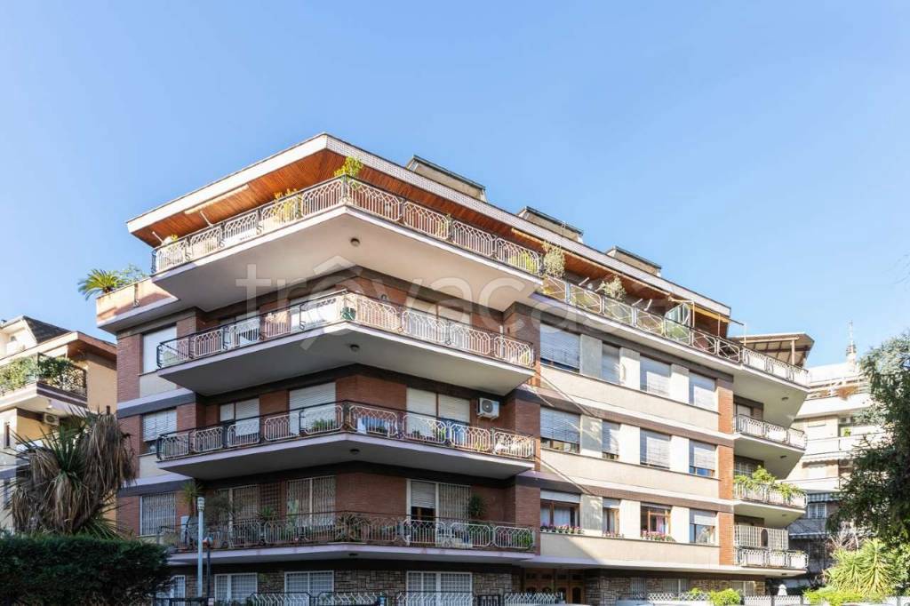 appartamento in vendita a Roma in zona Monte Sacro/Talenti