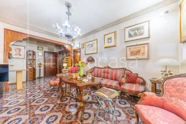 appartamento in vendita a Roma in zona Cinecittà