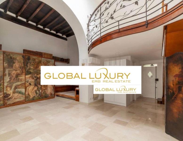 appartamento in vendita a Roma in zona Campo Marzio