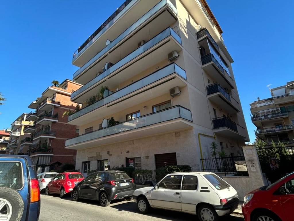 appartamento in vendita a Roma in zona Monte Sacro/Talenti