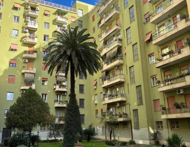 appartamento in vendita a Roma in zona Prenestino-Labicano
