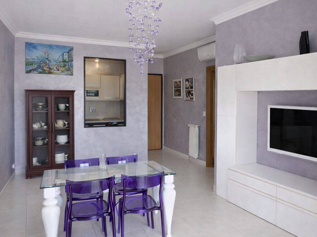 appartamento in vendita a Roma in zona Appio Claudio