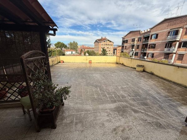 appartamento in vendita a Roma in zona Ostiense