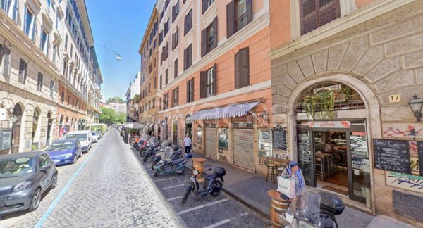 negozio in vendita a Roma in zona Trastevere