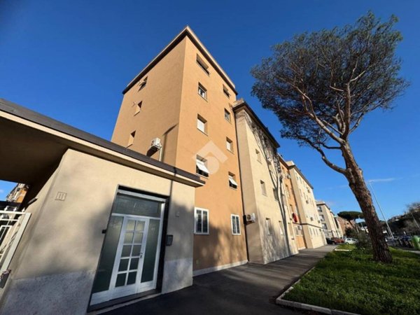 appartamento in vendita a Roma in zona Ostia