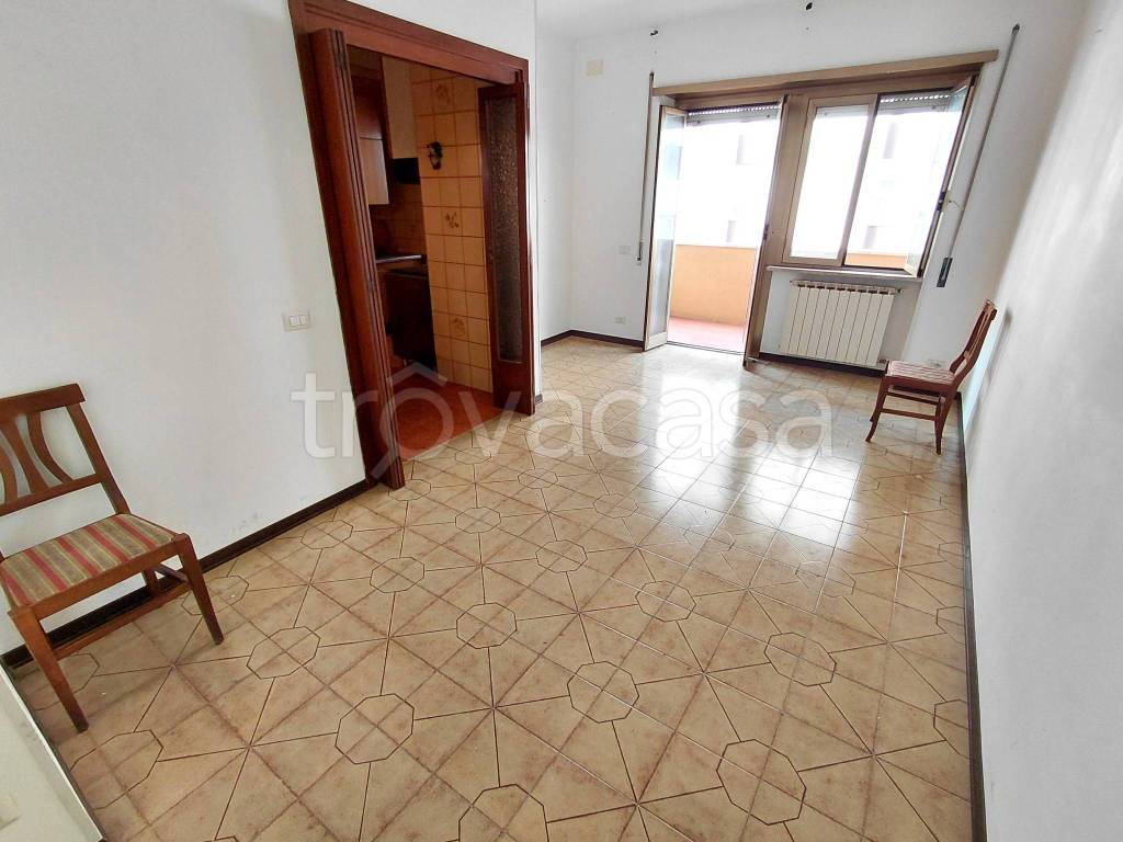 appartamento in vendita a Roma in zona Ostia