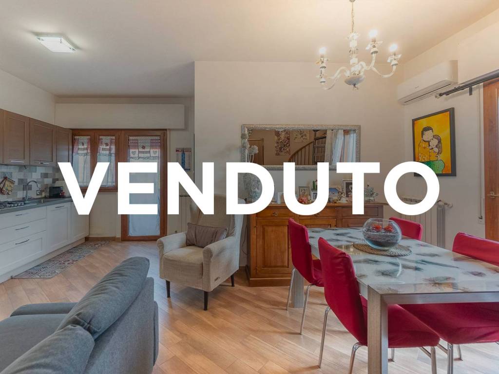 appartamento in vendita a Roma in zona Acilia