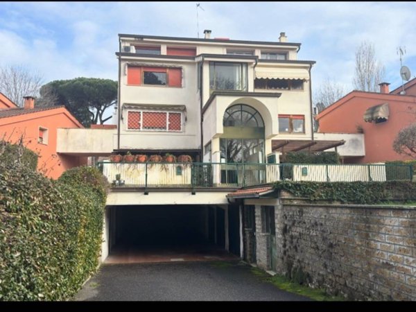 appartamento in vendita a Roma in zona Olgiata