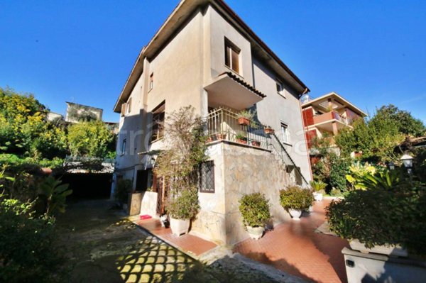 appartamento in vendita a Roma in zona Selva Candida