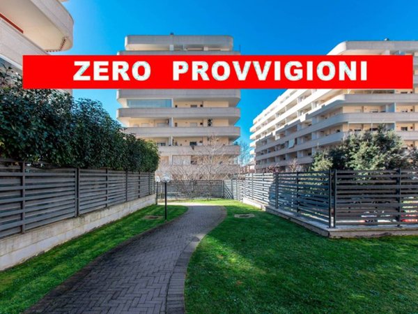 appartamento in vendita a Roma in zona Fonte Laurentina