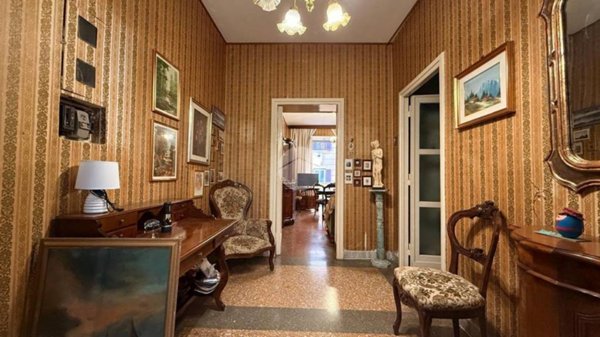 appartamento in vendita a Roma in zona Tuscolano