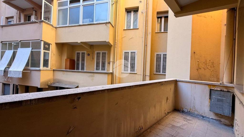 appartamento in vendita a Roma in zona Tuscolano