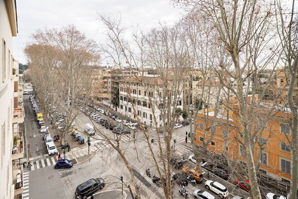 appartamento in vendita a Roma in zona Rione Prati