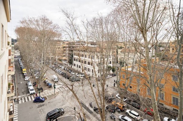 appartamento in vendita a Roma in zona Rione Prati