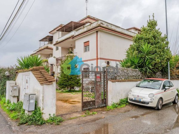 appartamento in vendita a Roma in zona Piana del Sole