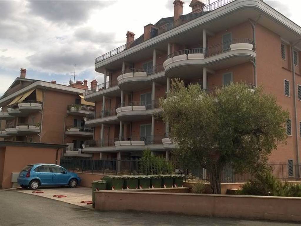 appartamento in vendita a Roma in zona Borghesiana