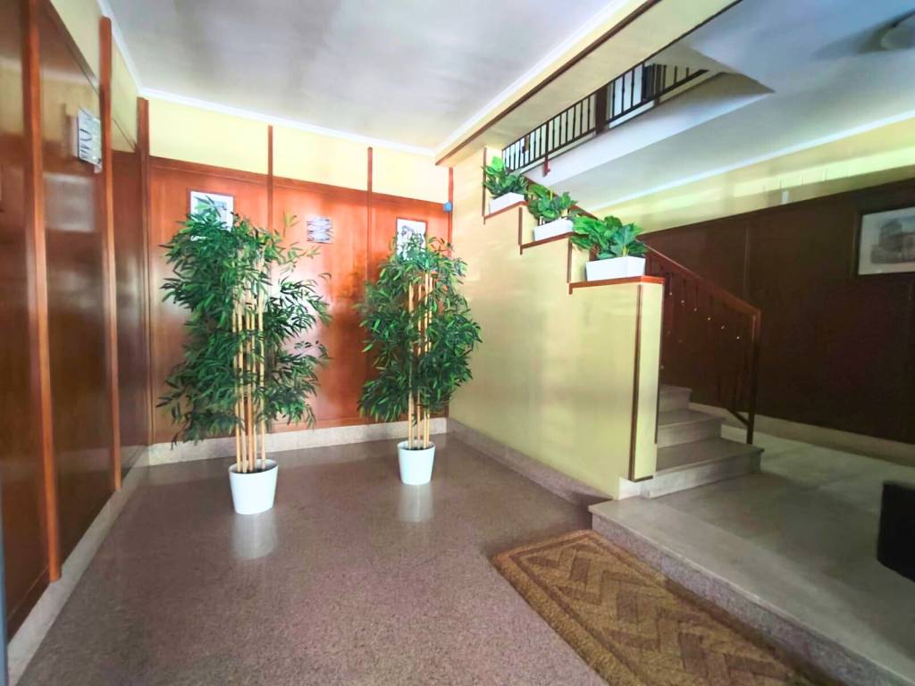 appartamento in vendita a Roma in zona Appio Latino