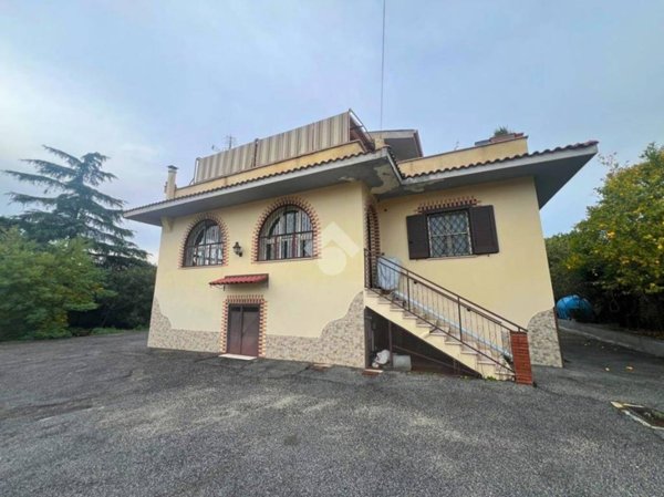 casa indipendente in vendita a Roma in zona Borghesiana