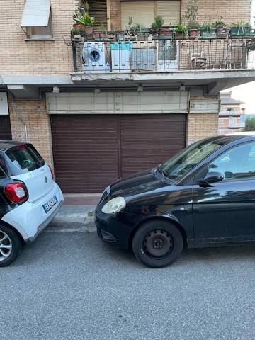 negozio in vendita a Roma in zona Fidene