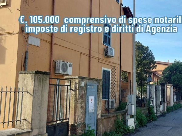 appartamento in vendita a Roma in zona Appio Pignatelli