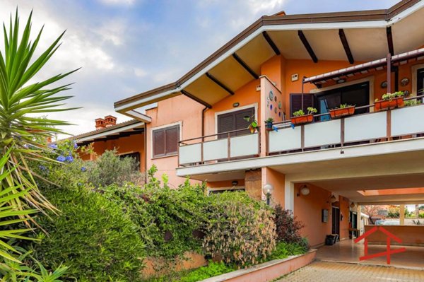 appartamento in vendita a Roma in zona Infernetto