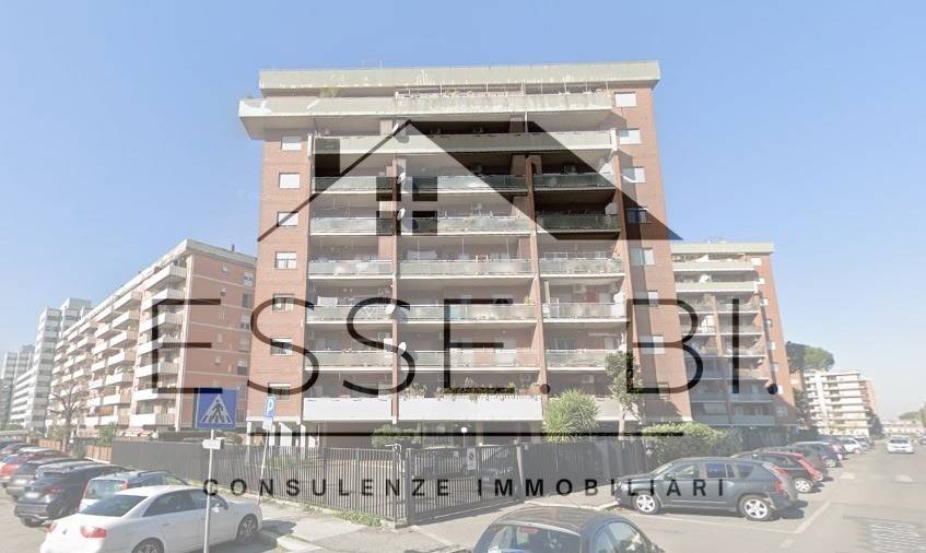 appartamento in vendita a Roma in zona Cinecittà