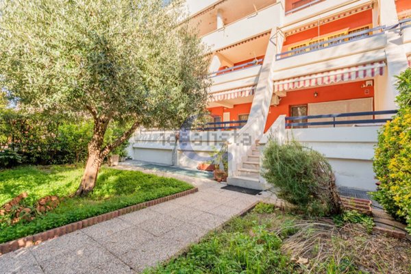 appartamento in vendita a Roma in zona Giuliano Dalmata