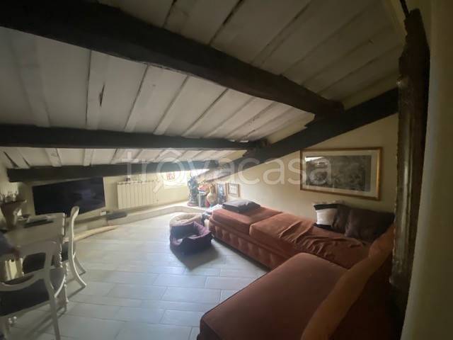 appartamento in vendita a Roma in zona Trevi-Colonna