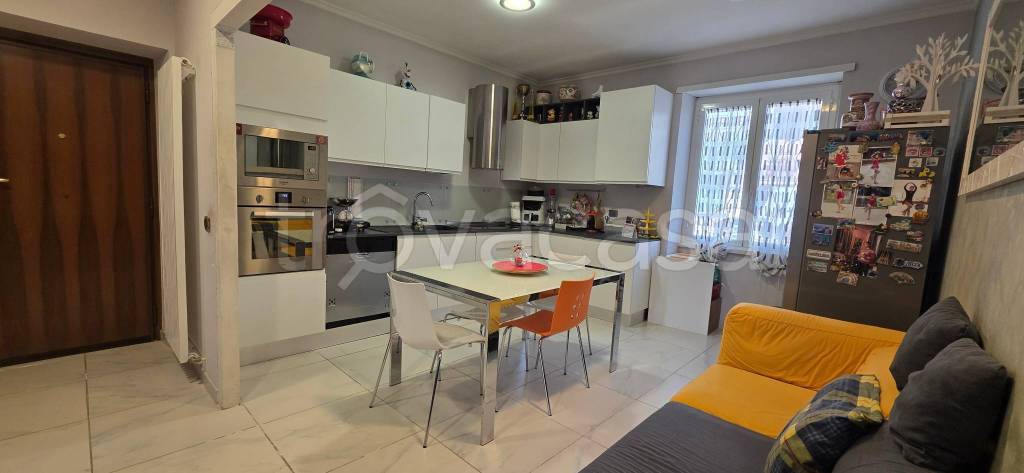appartamento in vendita a Roma in zona Colle del Sole