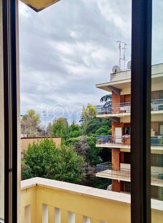 appartamento in vendita a Roma in zona Nomentano