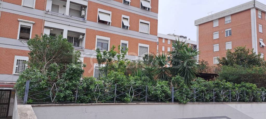 appartamento in vendita a Roma in zona San Basilio