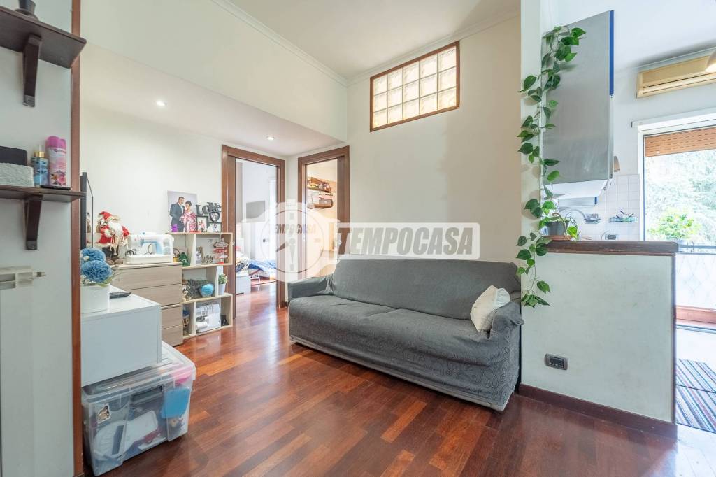 appartamento in vendita a Roma in zona Corviale