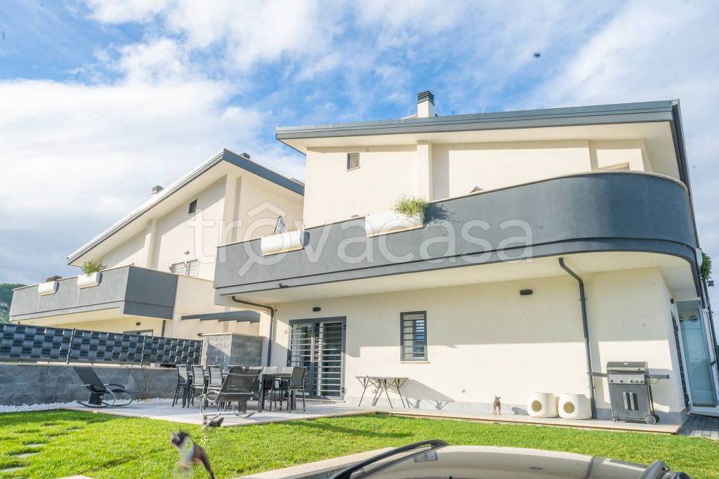 appartamento in vendita a Roma in zona Tor Vergata/Torrenova