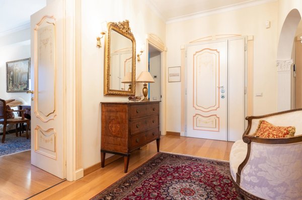 appartamento in vendita a Roma in zona EUR