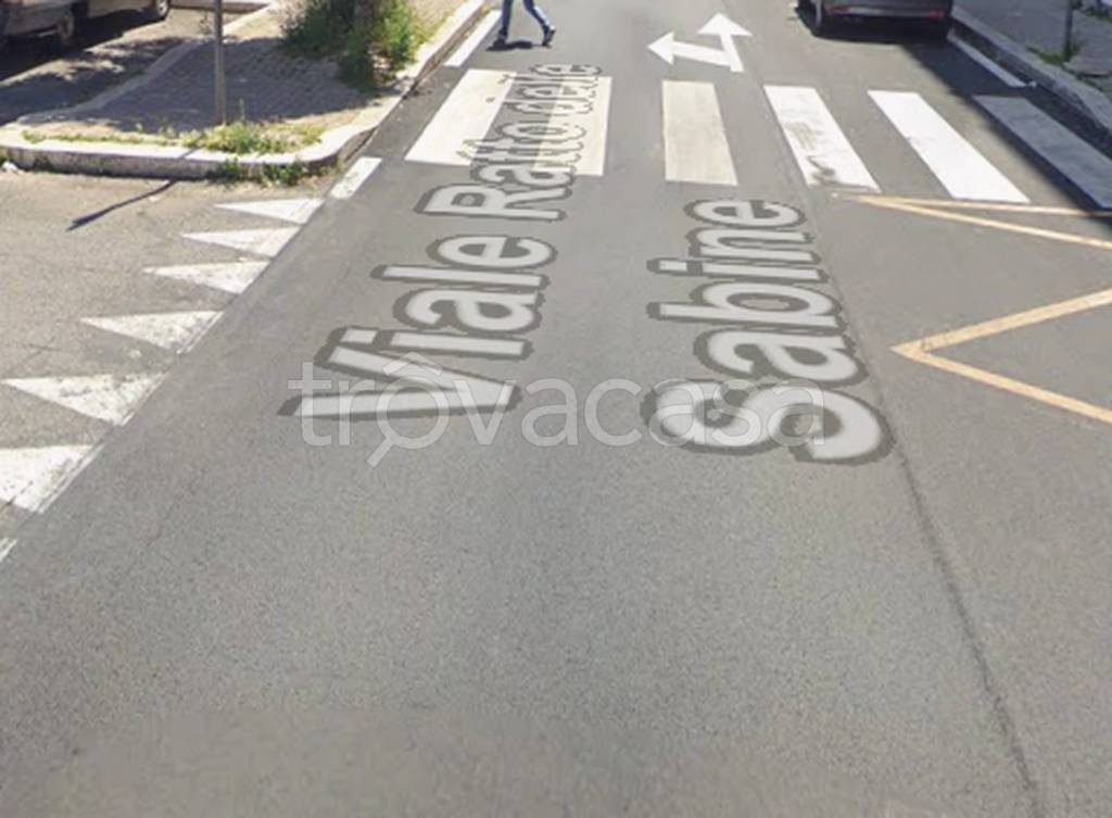 ufficio in vendita a Roma in zona Casal Monastero