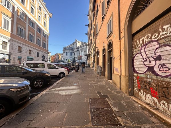negozio in vendita a Roma in zona Centro Storico